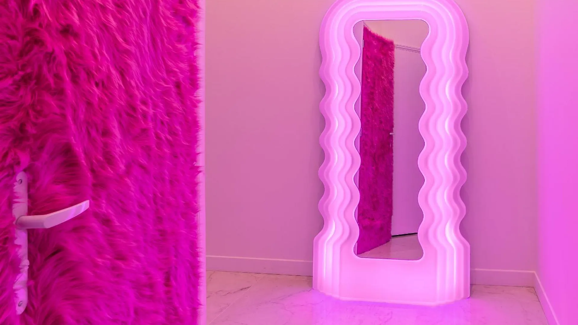 Beautiful Modern Barbie Flat In Paris Διαμέρισμα Γαλλία