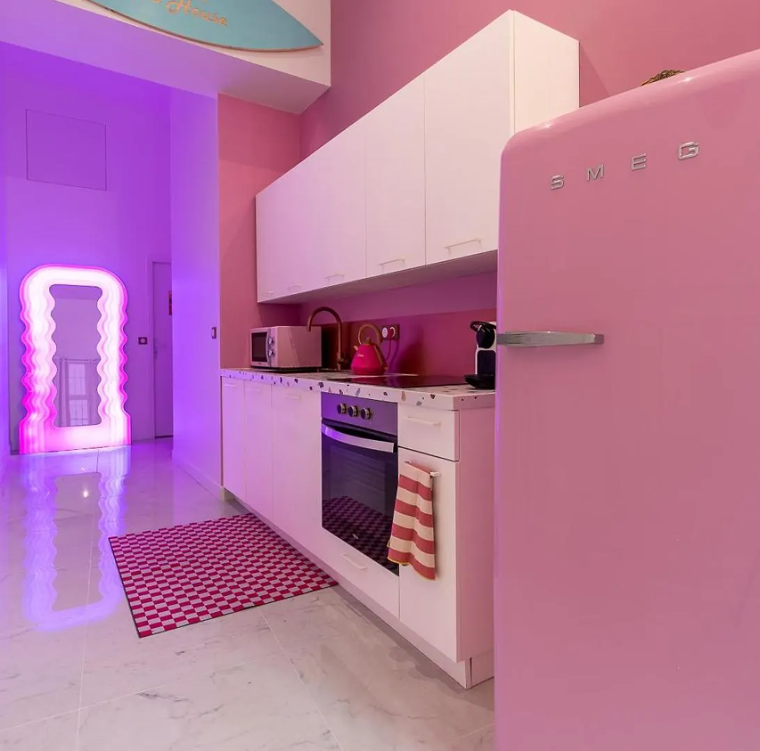 Beautiful Modern Barbie Flat In Paris Apartment